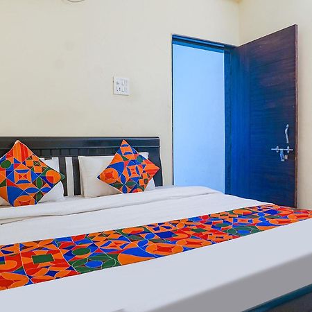 Fabexpress Vaishnav Inn Talegaon Dabhade Eksteriør billede