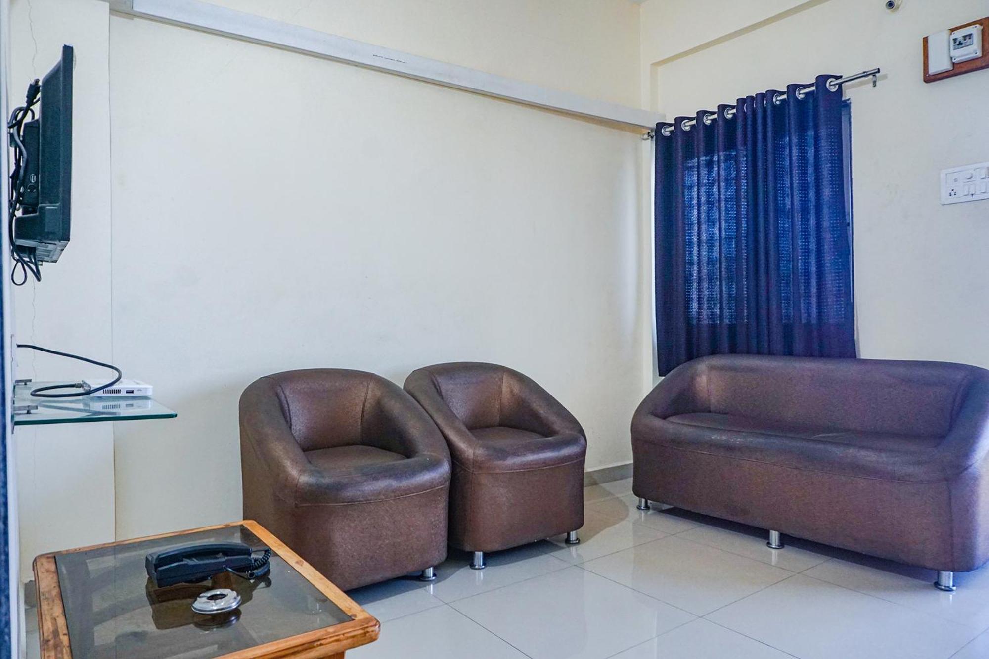 Fabexpress Vaishnav Inn Talegaon Dabhade Eksteriør billede