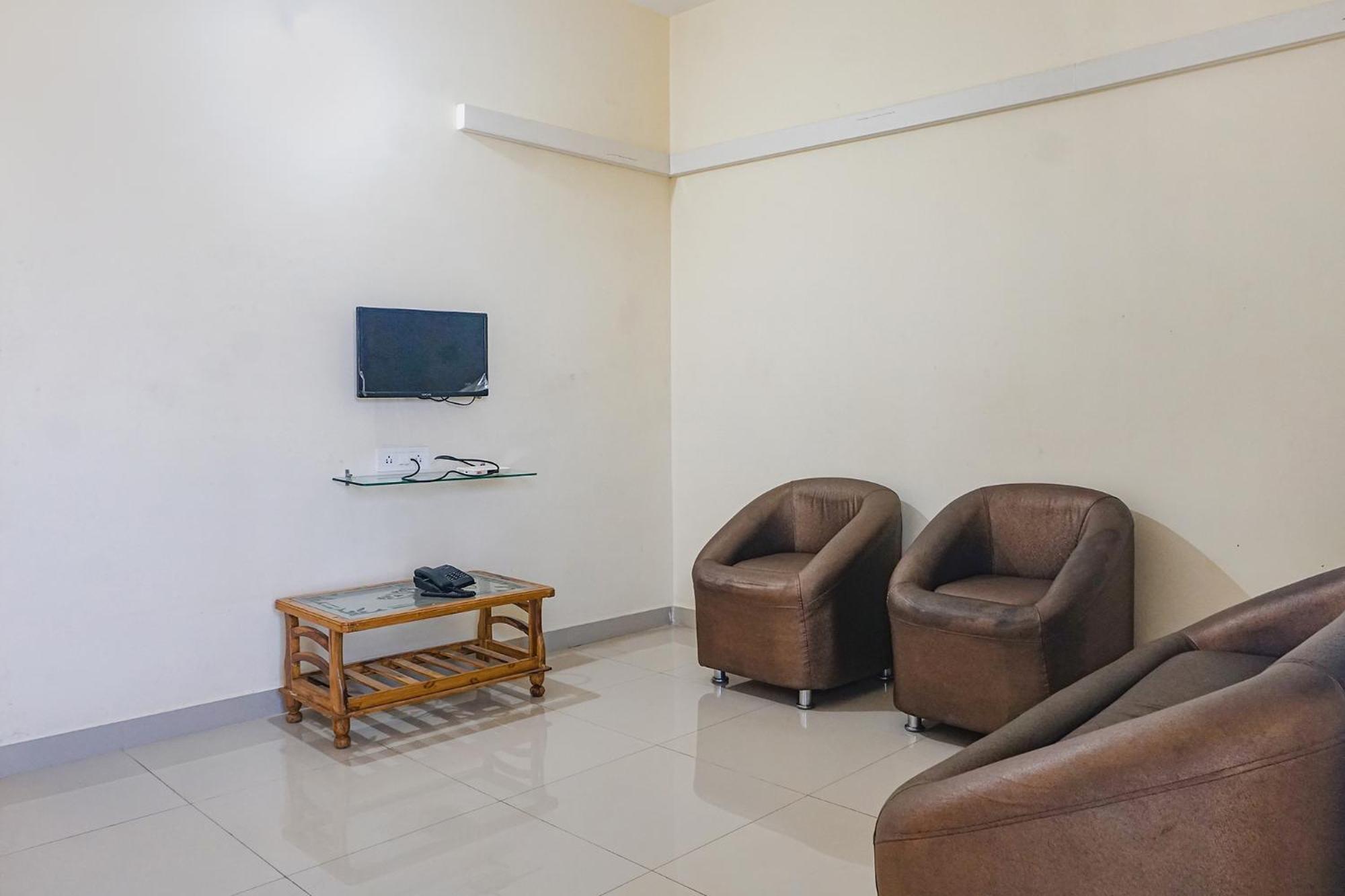Fabexpress Vaishnav Inn Talegaon Dabhade Eksteriør billede