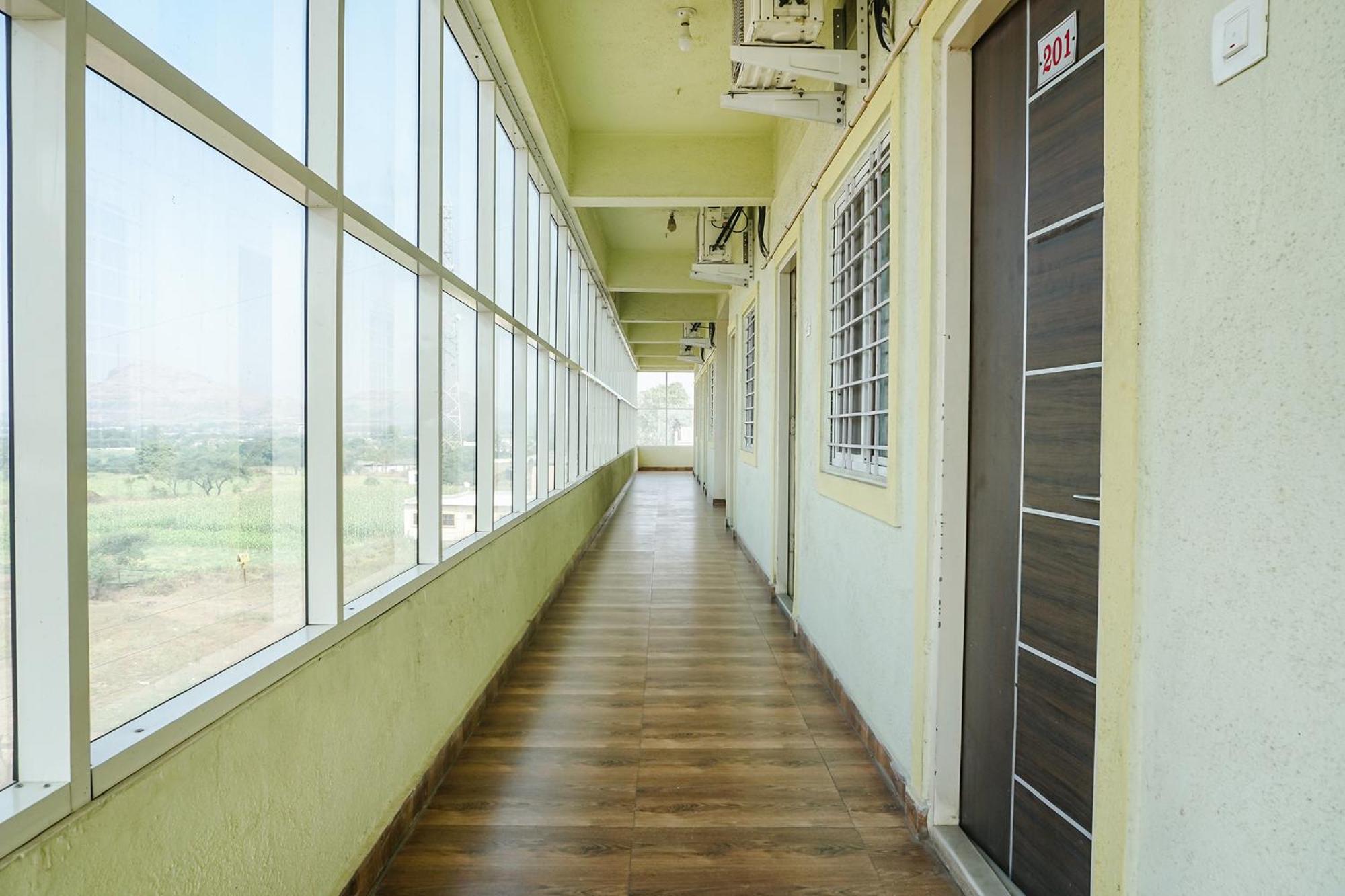 Fabexpress Vaishnav Inn Talegaon Dabhade Eksteriør billede